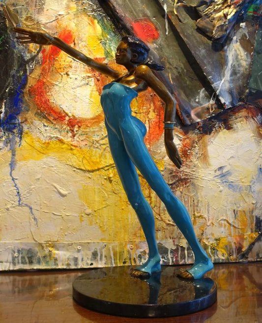 Nicole Taillon - Vois Avec Ton Coeur / Bronze, 20.5(21.3) in // 52 cm (54 cm)